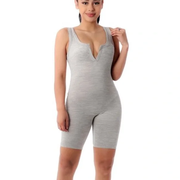 Basic Rompers - Picture 3 of 3